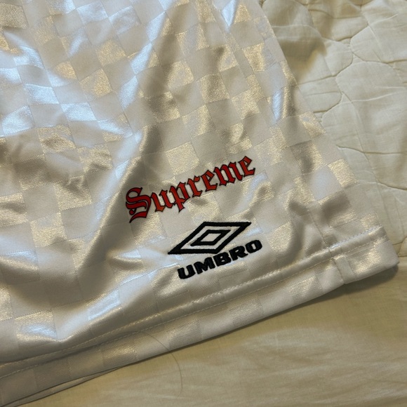 Supreme/Umbro - Soccer Jersey - Shorts and Shirt Set - Picture 7 of 12